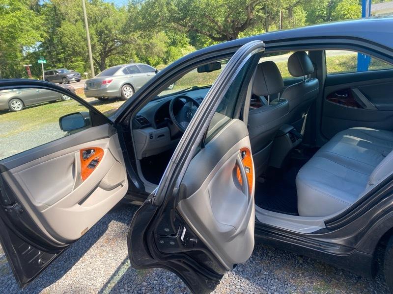 Toyota Camry LE V6 2008