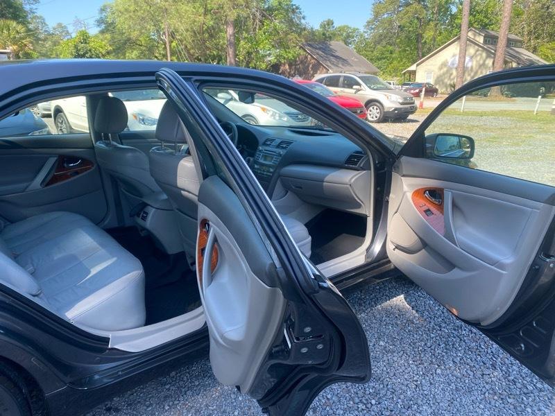 Toyota Camry LE V6 2008