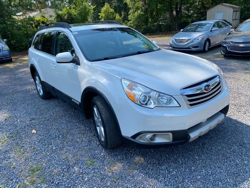 Subaru Outback 2.5i Limited 2011