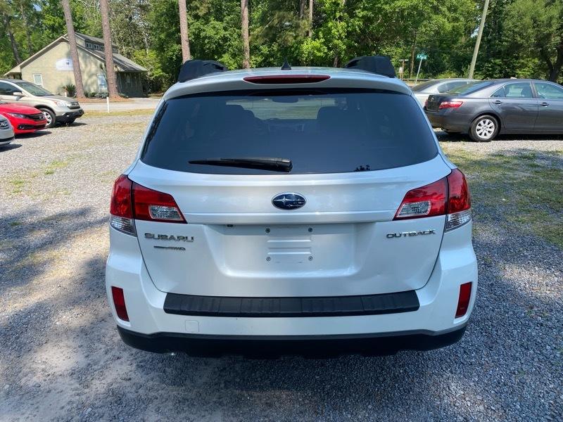 Subaru Outback 2.5i Limited 2011