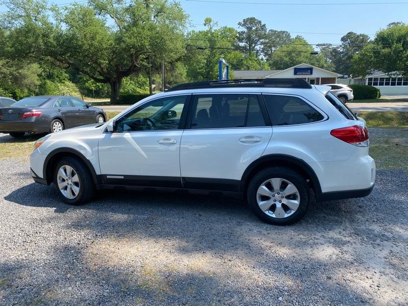 Subaru Outback 2.5i Limited 2011