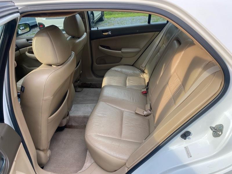 Honda Accord EX V-6 Sedan AT w/ Nav System/ XM Radio 2006