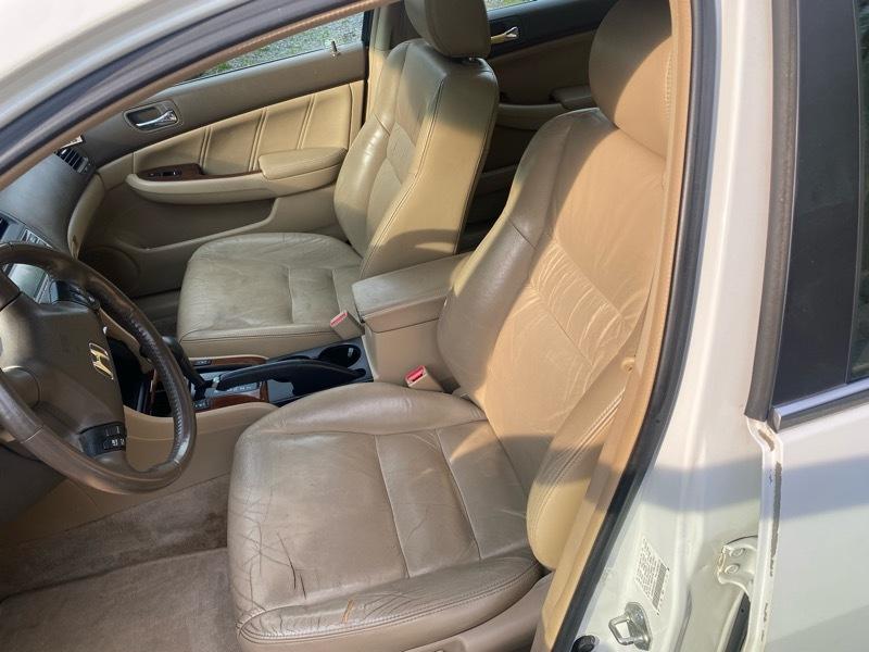 Honda Accord EX V-6 Sedan AT w/ Nav System/ XM Radio 2006
