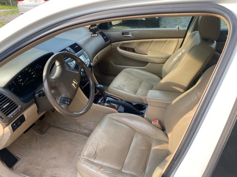 Honda Accord EX V-6 Sedan AT w/ Nav System/ XM Radio 2006