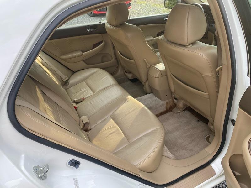 Honda Accord EX V-6 Sedan AT w/ Nav System/ XM Radio 2006