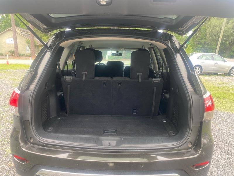 Nissan Pathfinder SV 4WD 2015