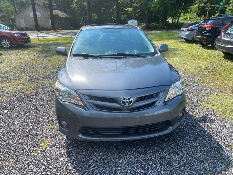 Toyota Corolla S 5-Speed MT 2013