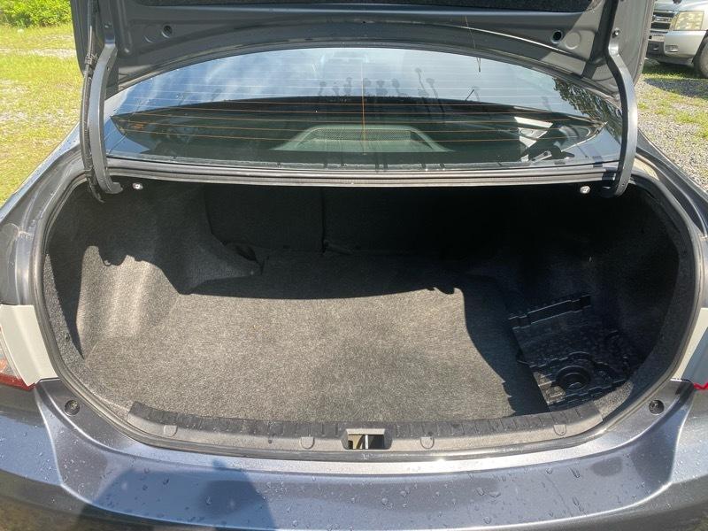 Toyota Corolla S 5-Speed MT 2013