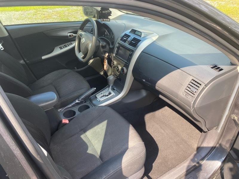 Toyota Corolla S 5-Speed MT 2013