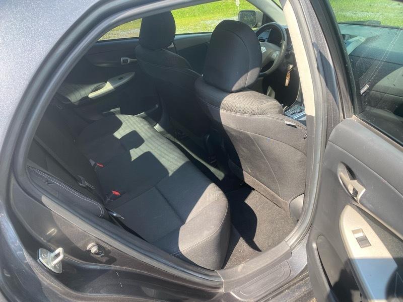 Toyota Corolla S 5-Speed MT 2013