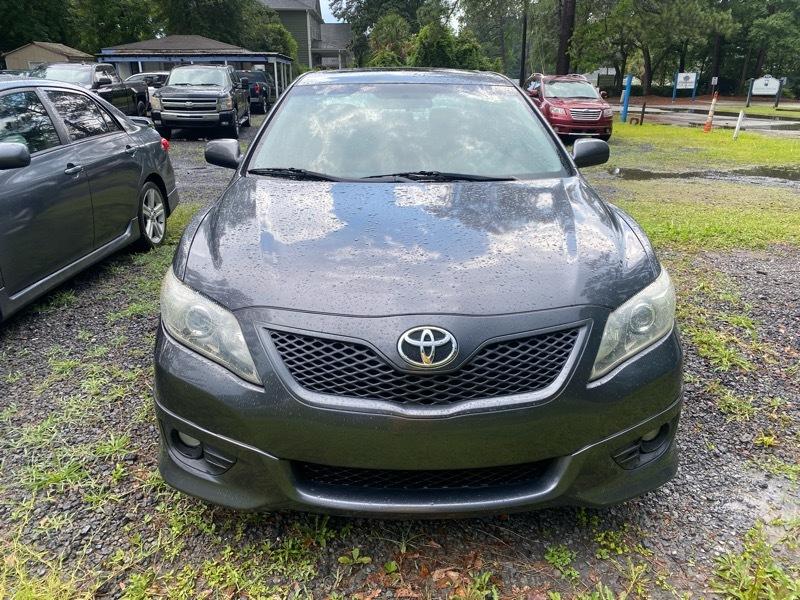 Toyota Camry Base 6-Spd AT 2011