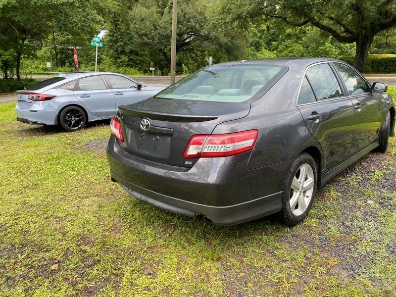 Toyota Camry Base 6-Spd AT 2011
