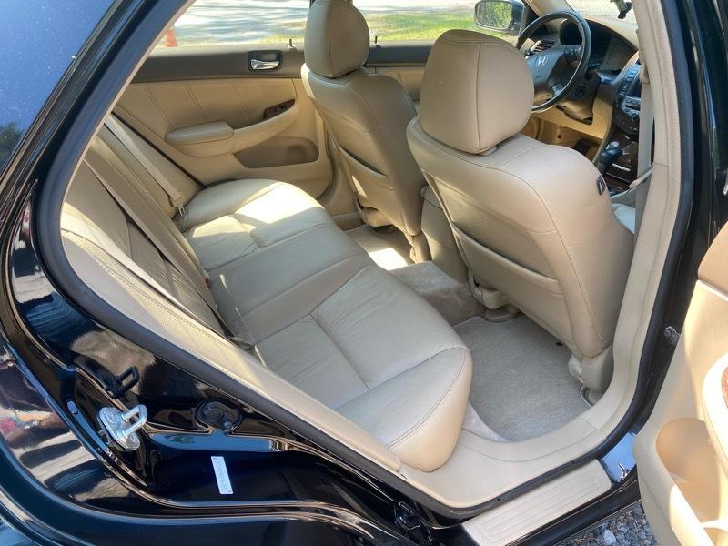 Honda Accord EX V-6 Sedan AT w/ Nav System/ XM Radio 2006