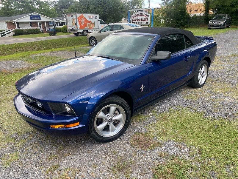 Ford Mustang V6 Deluxe Convertible 2007