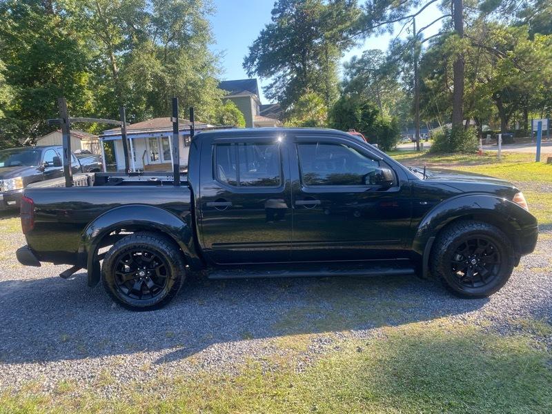 Nissan Frontier S Crew Cab 6MT 2WD 2019