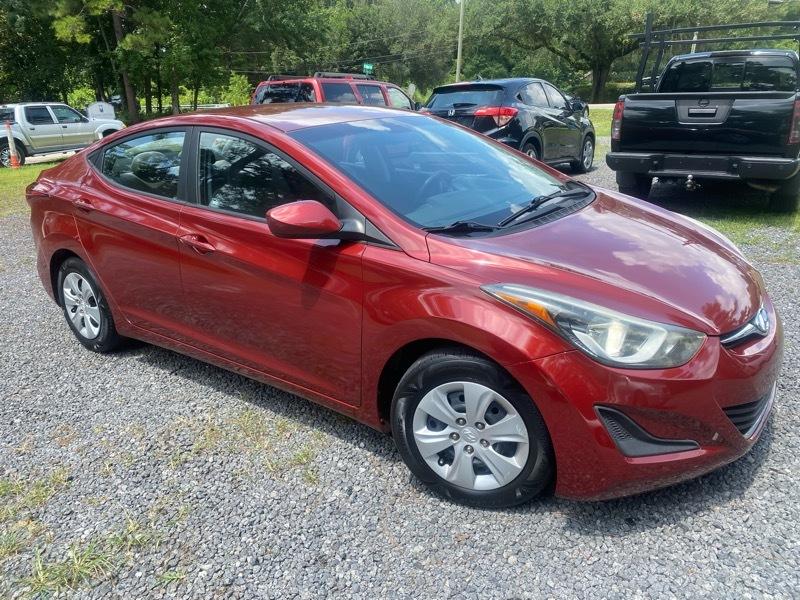 Hyundai Elantra SE 6AT 2016