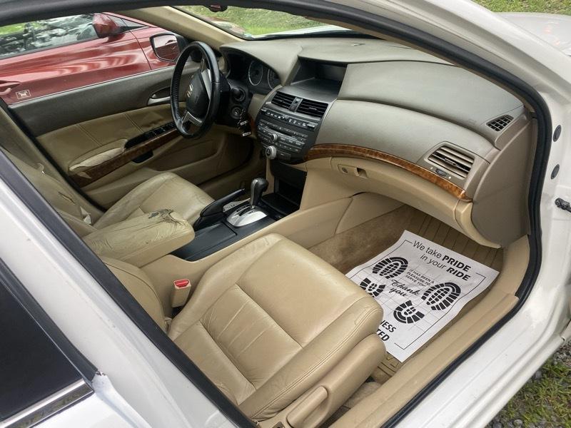 Honda Accord EX-L Sedan AT 2010