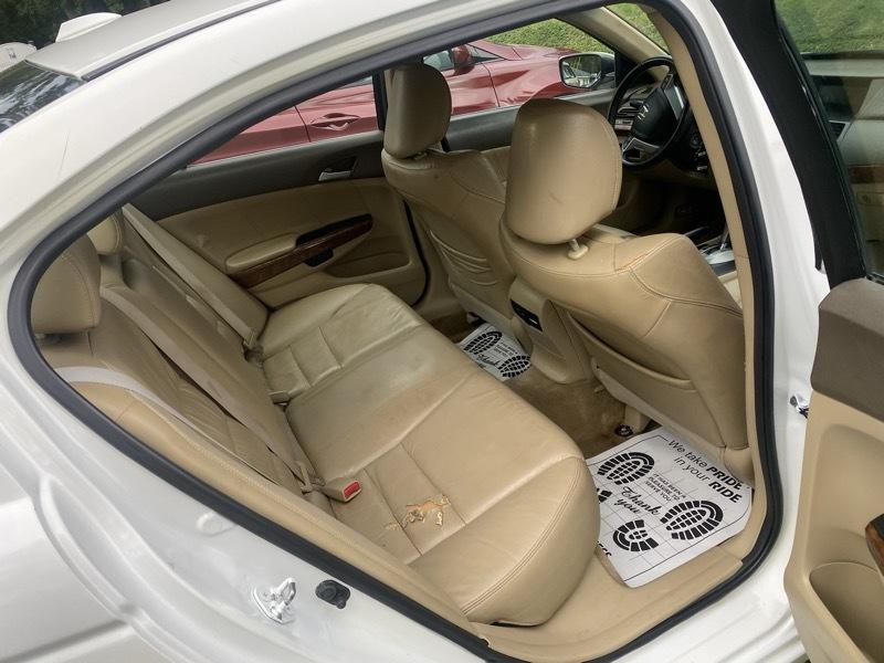 Honda Accord EX-L Sedan AT 2010