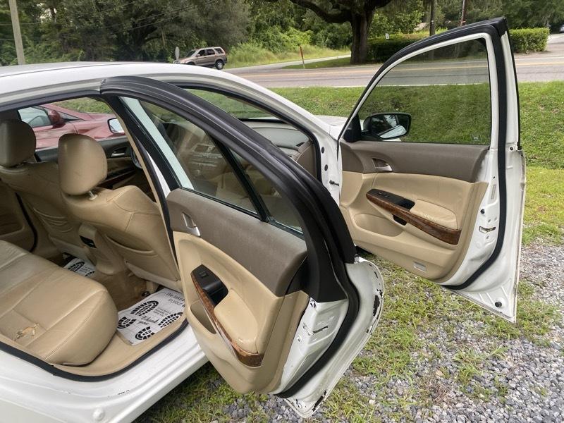 Honda Accord EX-L Sedan AT 2010