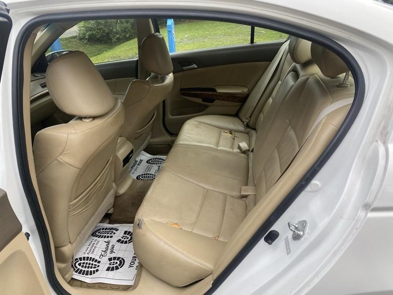 Honda Accord EX-L Sedan AT 2010