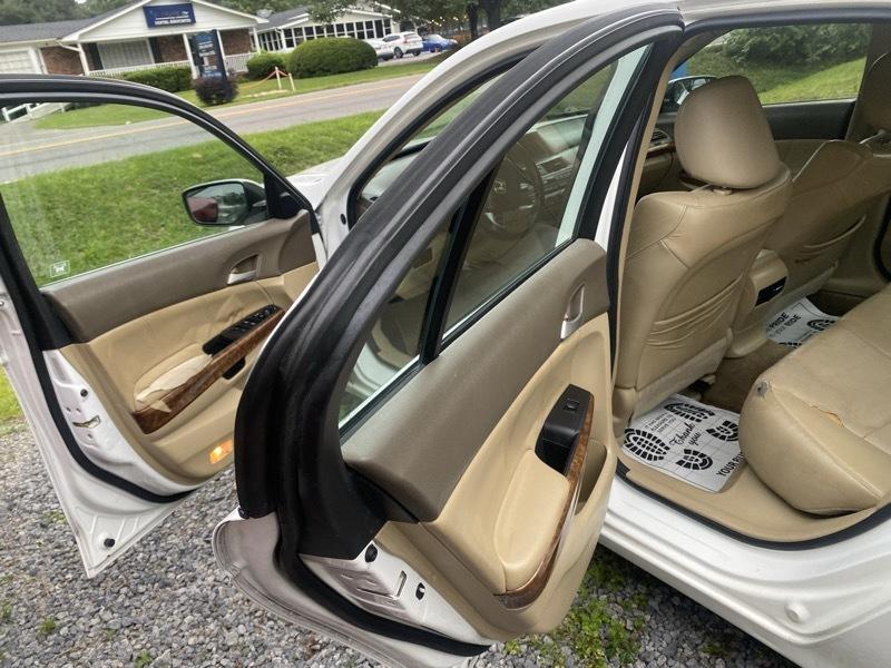 Honda Accord EX-L Sedan AT 2010