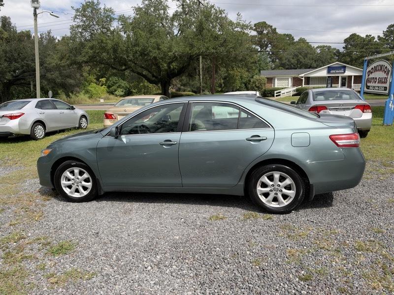 Toyota Camry Base 6-Spd AT 2011