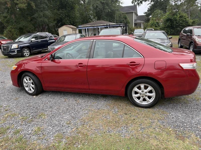 Toyota Camry Base 6-Spd AT 2011