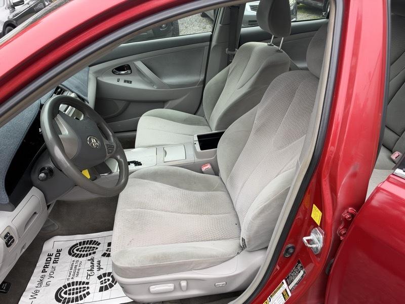 Toyota Camry Base 6-Spd AT 2011