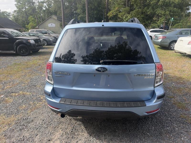 Subaru Forester 2.5X Premium 2011