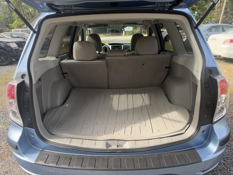 Subaru Forester 2.5X Premium 2011