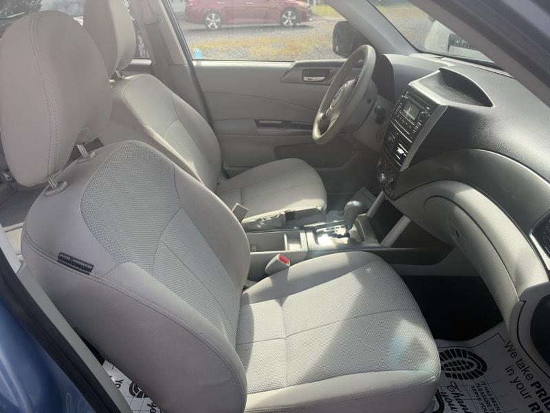 Subaru Forester 2.5X Premium 2011