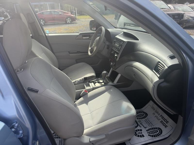 Subaru Forester 2.5X Premium 2011