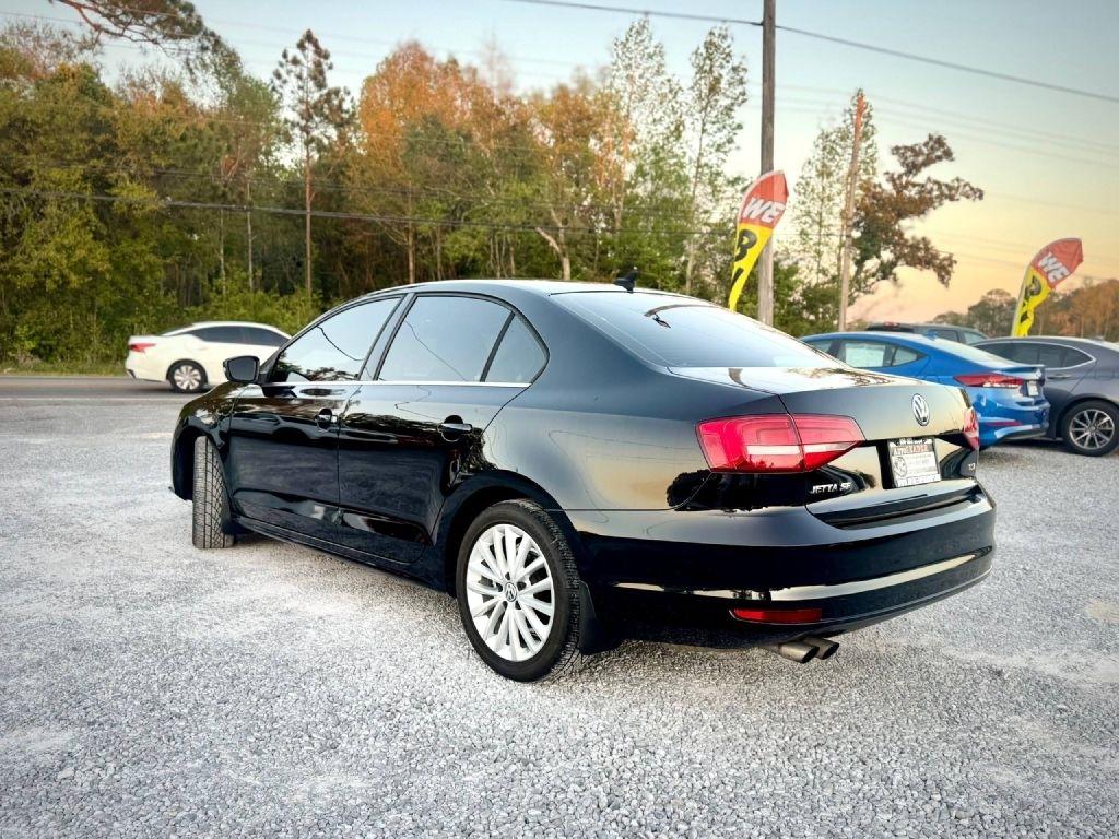 Volkswagen Jetta SE 6A 2015