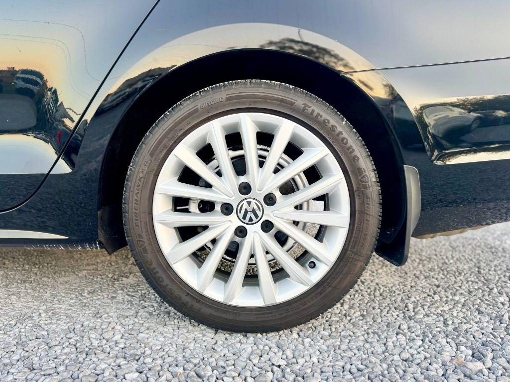 Volkswagen Jetta SE 6A 2015