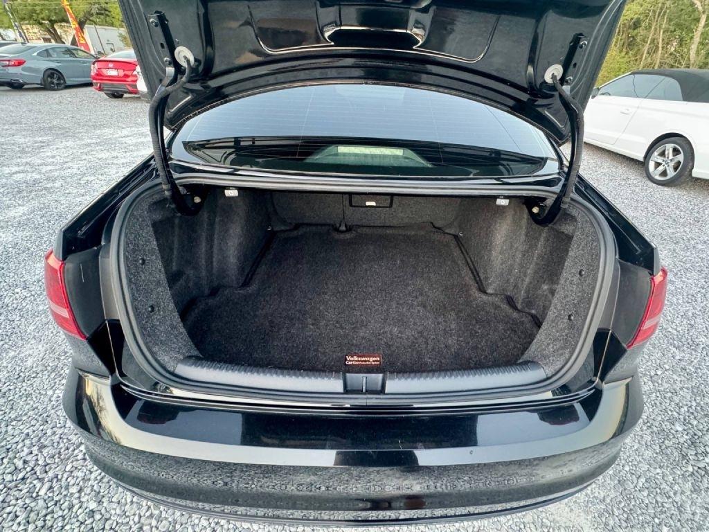 Volkswagen Jetta SE 6A 2015