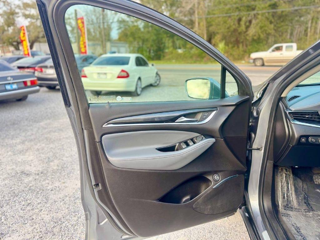 Buick Enclave Essence FWD 2019