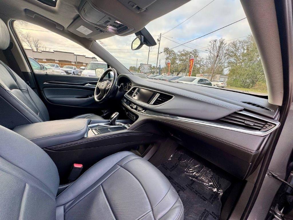 Buick Enclave Essence FWD 2019