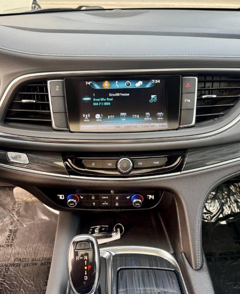 Buick Enclave Essence FWD 2019