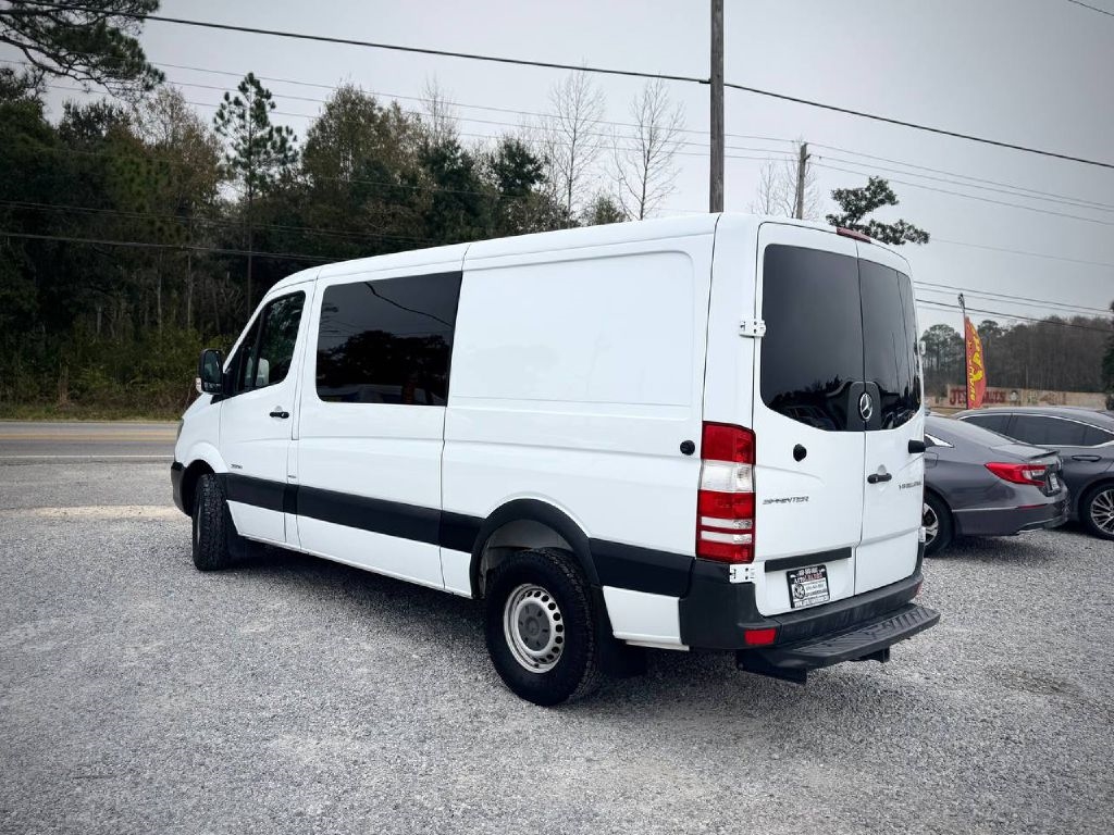 Mercedes-Benz Sprinter 2500 Passenger Van 144-in. WB 2015