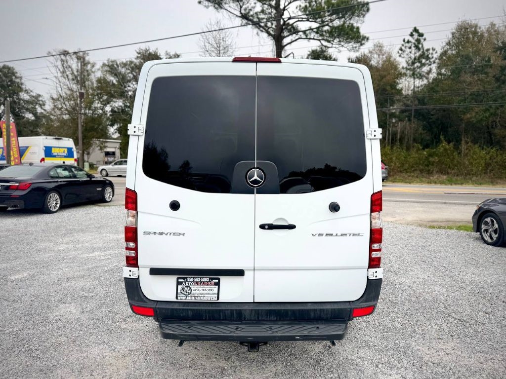 Mercedes-Benz Sprinter 2500 Passenger Van 144-in. WB 2015