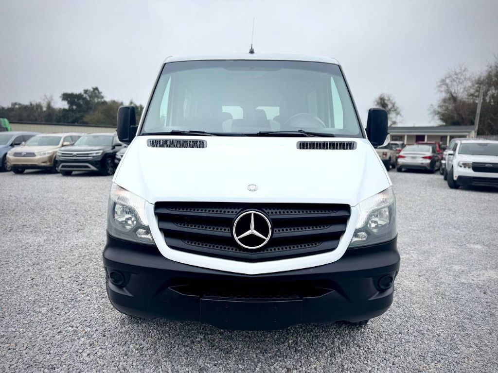Mercedes-Benz Sprinter 2500 Passenger Van 144-in. WB 2015