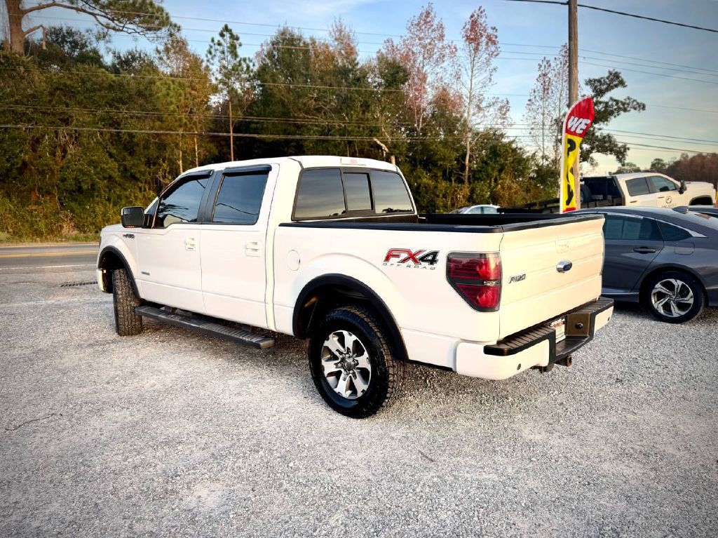 Ford F-150 XL SuperCrew 5.5-ft. Bed 4WD 2013