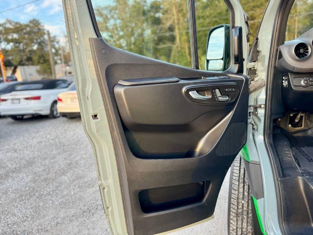 Mercedes-Benz Sprinter 2500 144-in. WB 2022