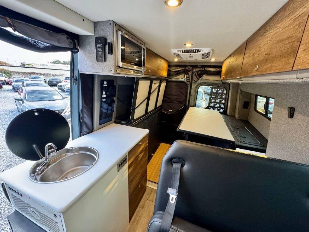 Mercedes-Benz Sprinter 2500 144-in. WB 2022