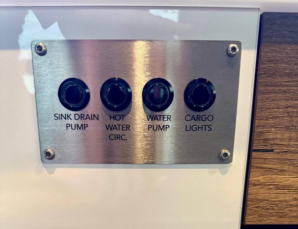 Mercedes-Benz Sprinter 2500 144-in. WB 2022