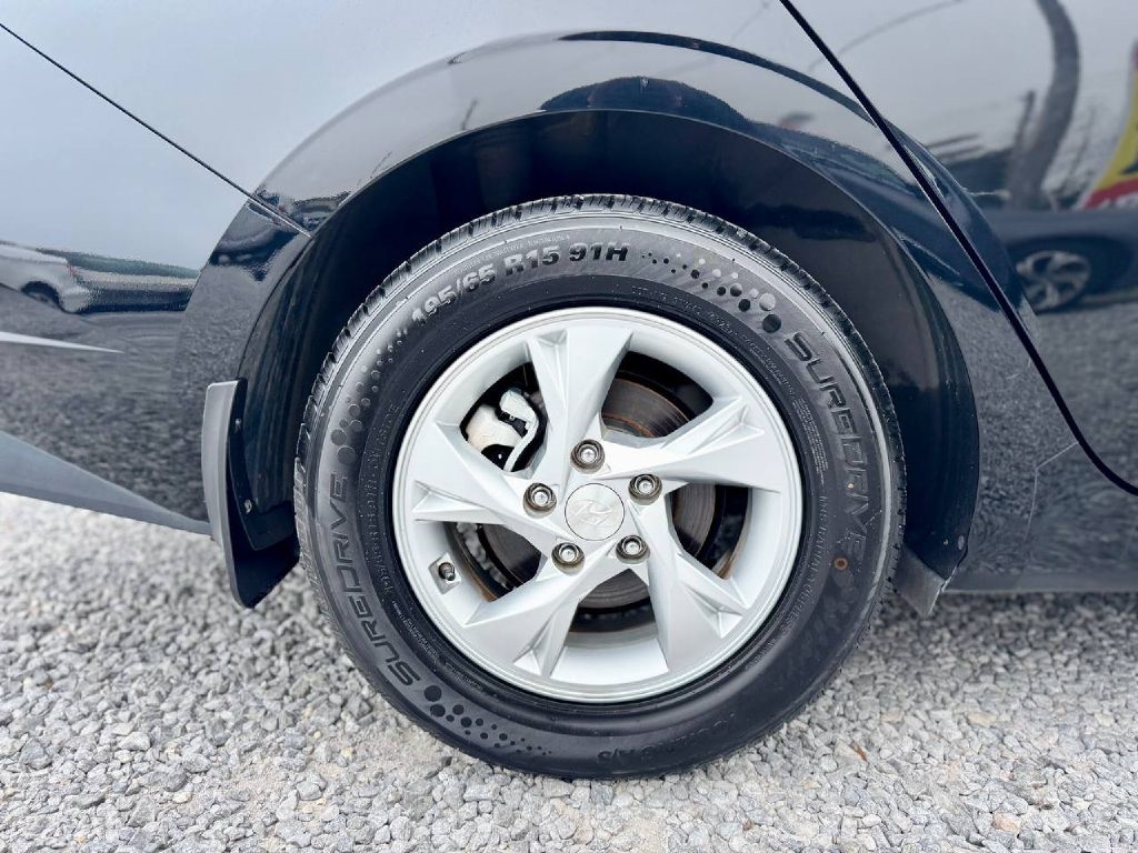 Hyundai Elantra SE 2021