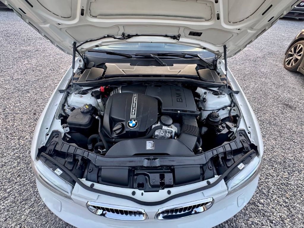 BMW 1-Series 135i Coupe 2012