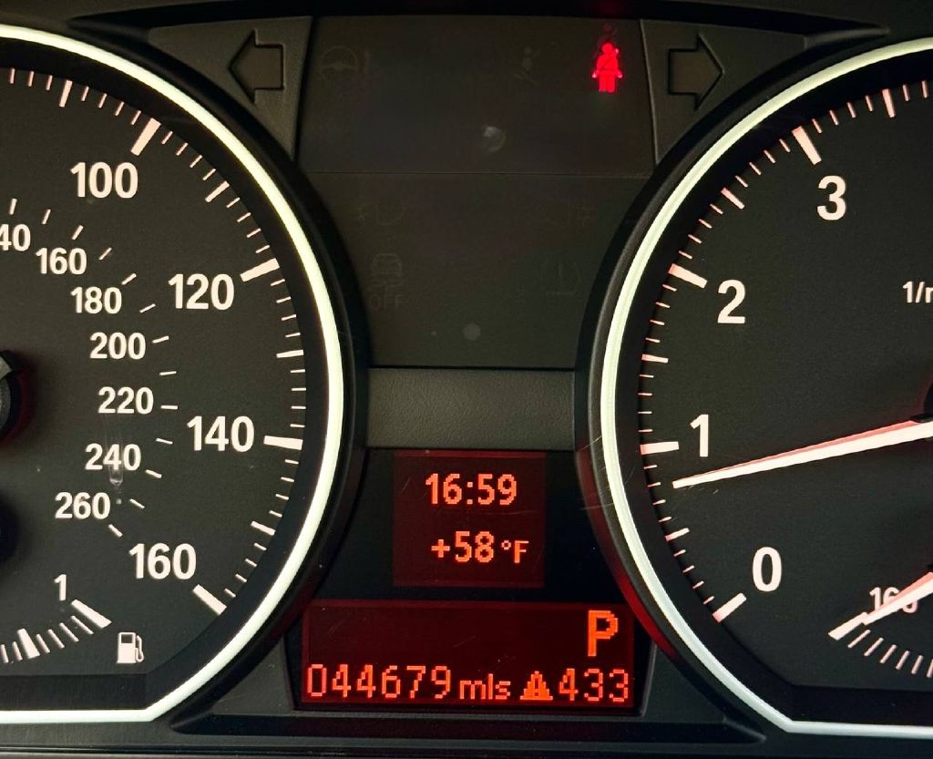 BMW 1-Series 135i Coupe 2012