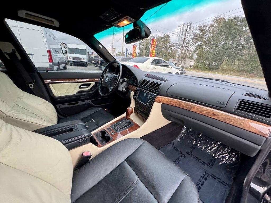 BMW 7-Series 740iL 2001