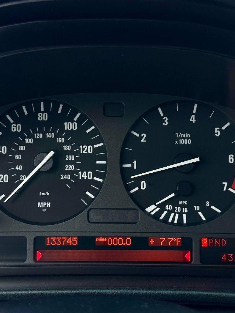 BMW 7-Series 740iL 2001